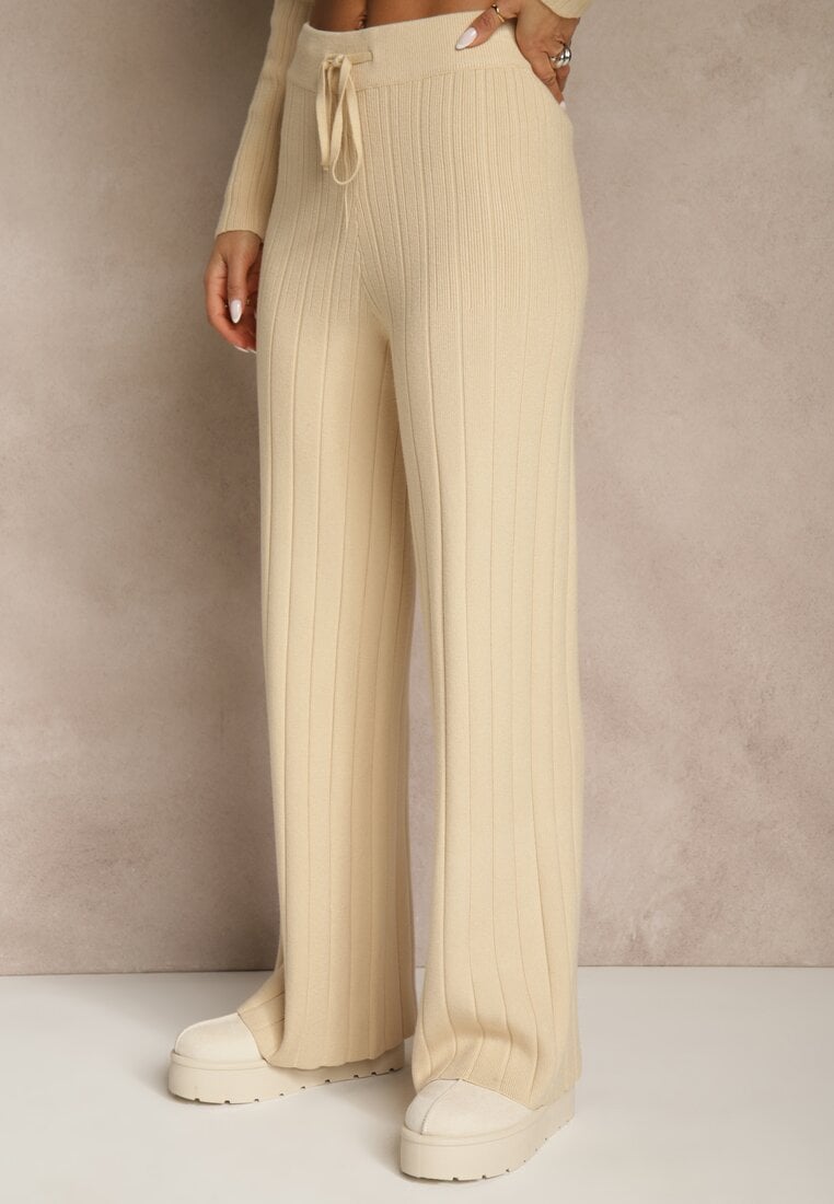 Beżowy Komplet Dzianinowy Spodnie o Szerokim Kroju i Sweter Półgolf Datusa