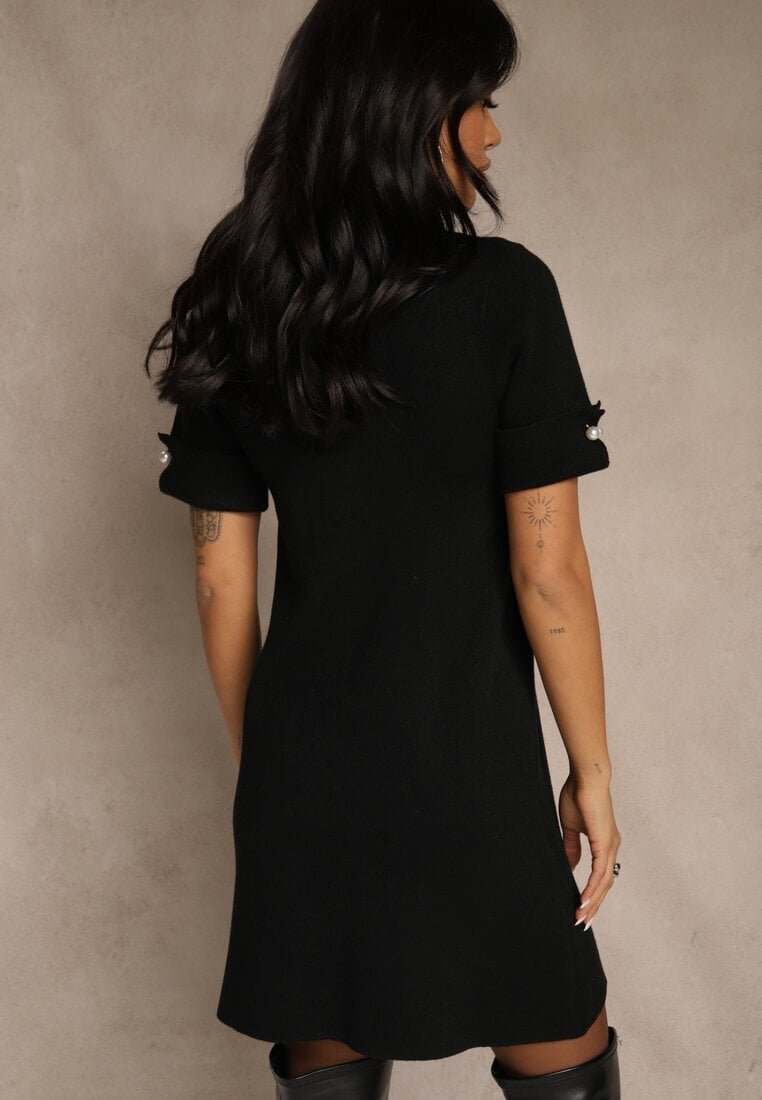 Czarna Sukienka Sweterkowa o Trapezowym Kroju z Perełkami Liatusea