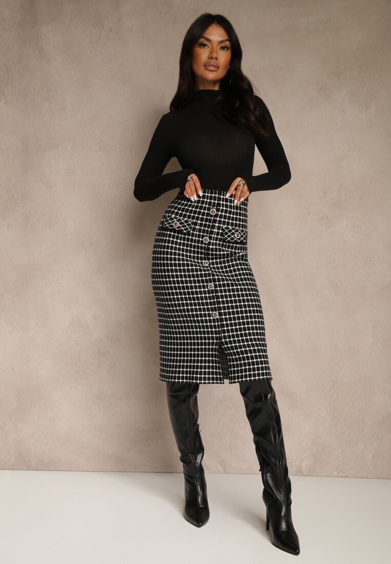 Czarno-Biała Tweedowa Spódnica Ołówkowa w Kratę z Guzikami Aretusa