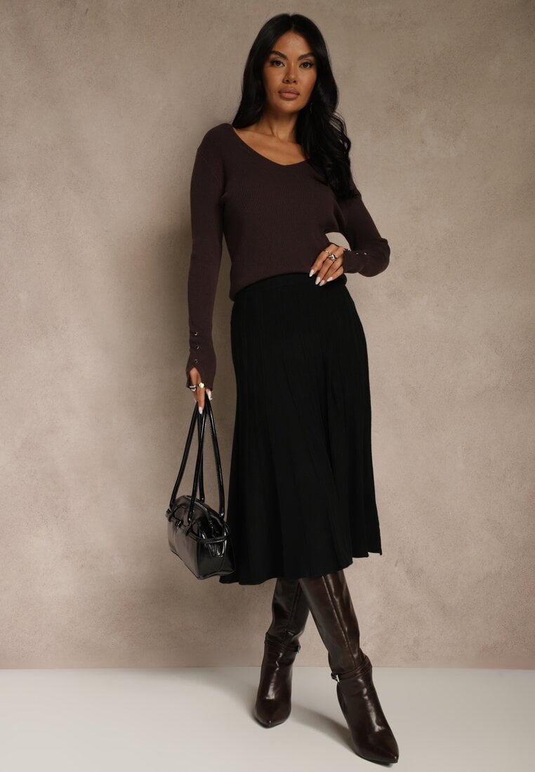 Czarna Dzianinowa Spódnica Plisowana o Rozkloszowanym Kroju Tuswia