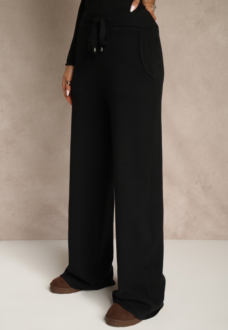 Czarne Szerokie Spodnie Dzianinowe Ozdobione Sznurkami Meretusa
