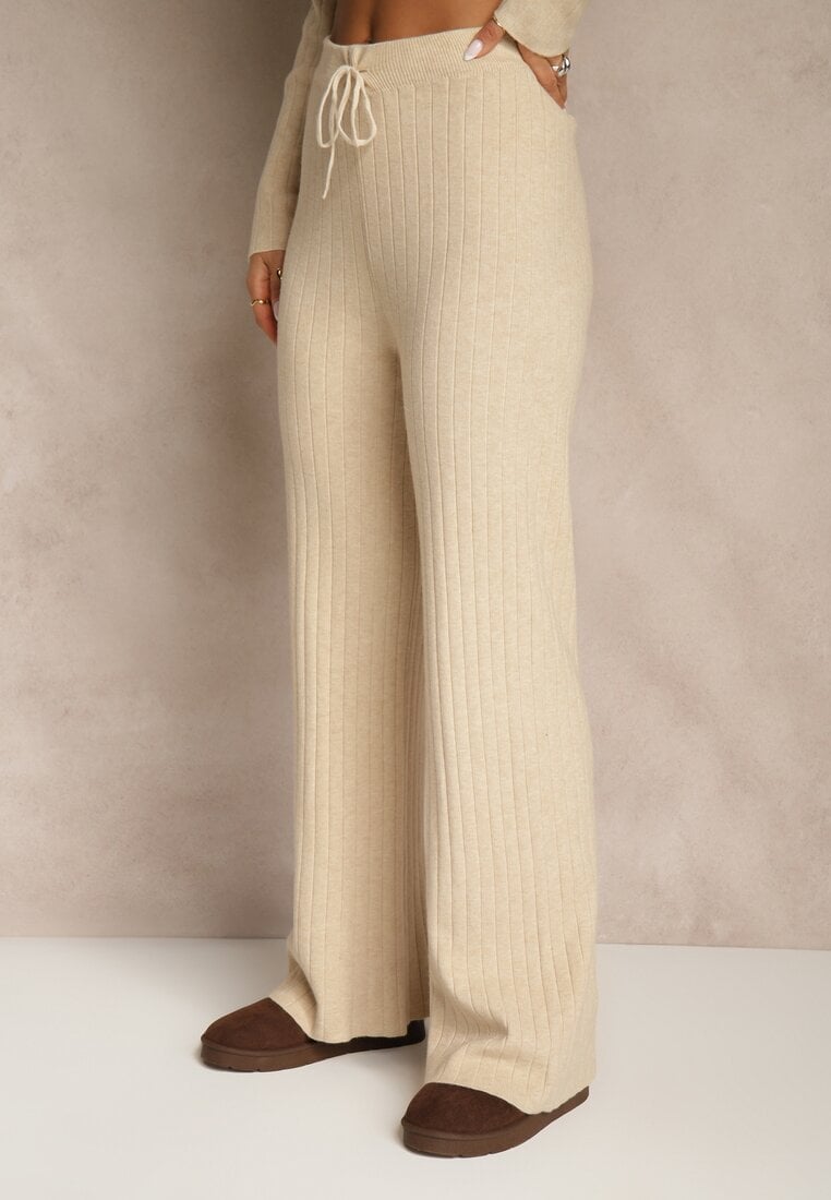 Beżowy Komplet Prążkowany z Bawełną Sweter Oversize i Szerokie Spodnie Wedorena