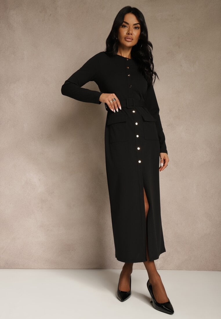 Czarna Koszulowa Sukienka z Wiskozą Ozdobiona Paskiem i Guzikami Vetionna