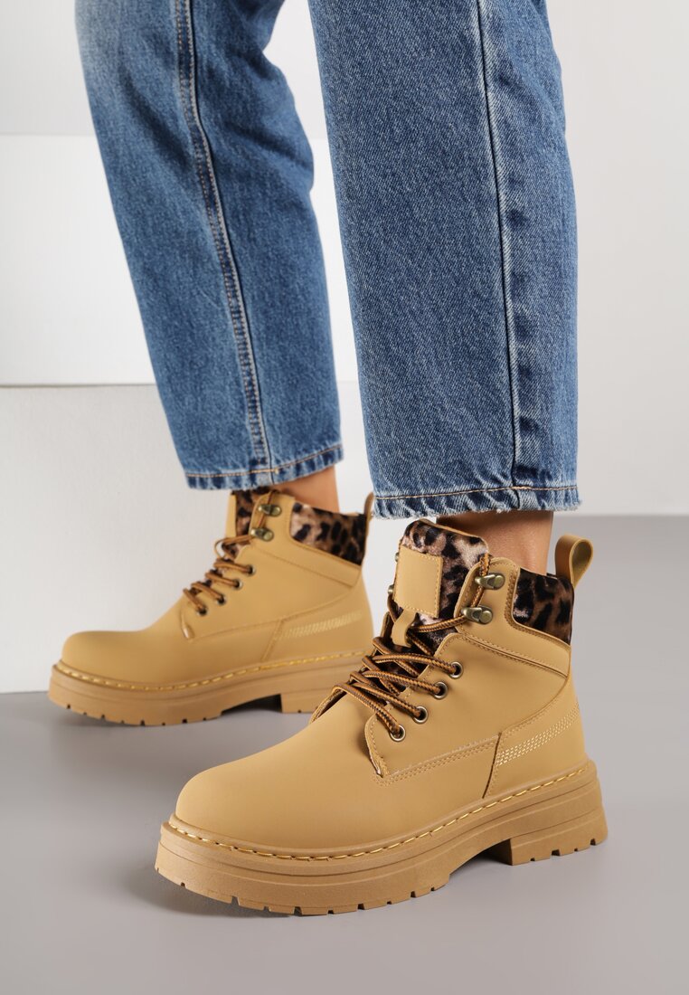 Brązowe Trapery ze Wstawkami we Wzór Vetiara