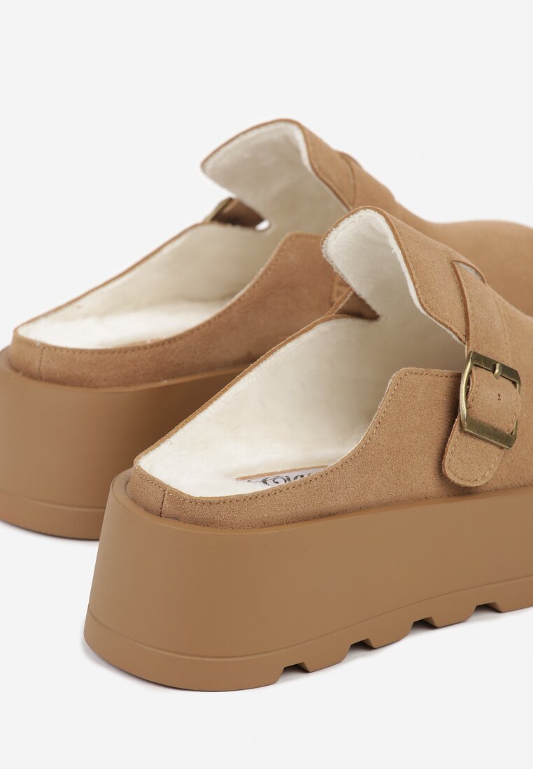 Beżowe Śniegowce na Grubej Podeszwie z Niską Cholewką i Ozdobną Klamerką Vetibela