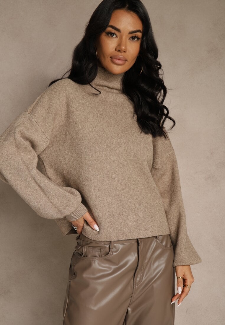 Beżowy Golf Ozdobiony Ściągaczami Wedena