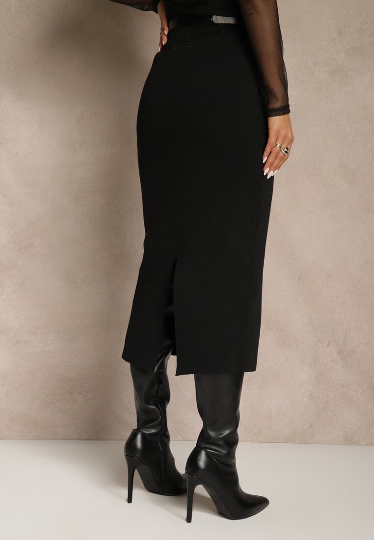 Czarna Spódnica o Ołówkowym Kroju z Wiskozą z Paskiem i Rozcięciem Saweda