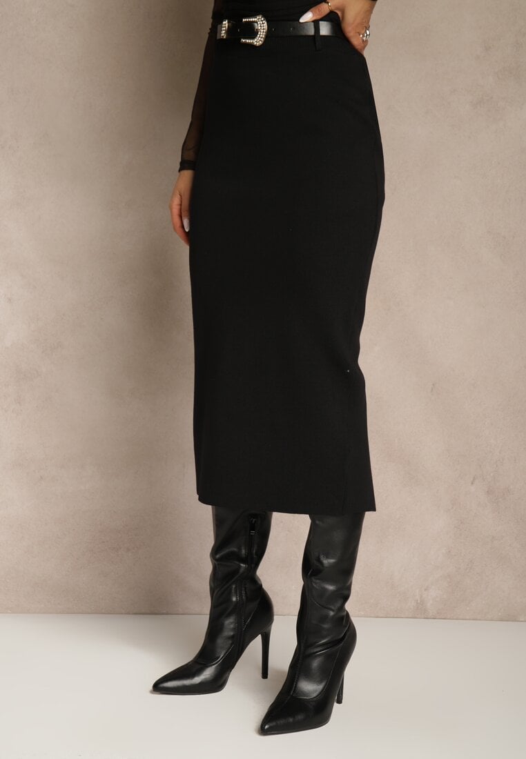 Czarna Spódnica o Ołówkowym Kroju z Wiskozą z Paskiem i Rozcięciem Saweda