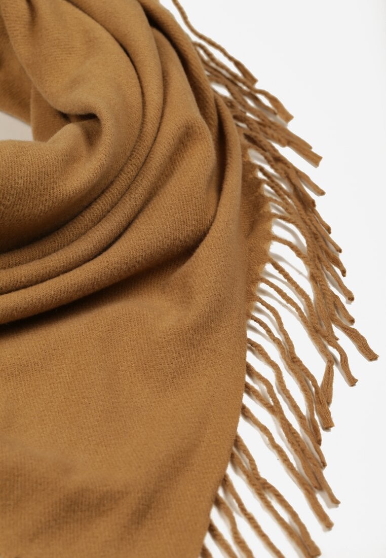 Jasnobrązowy Szalik w Kształcie Trójkąta z Frędzlami Vetifare