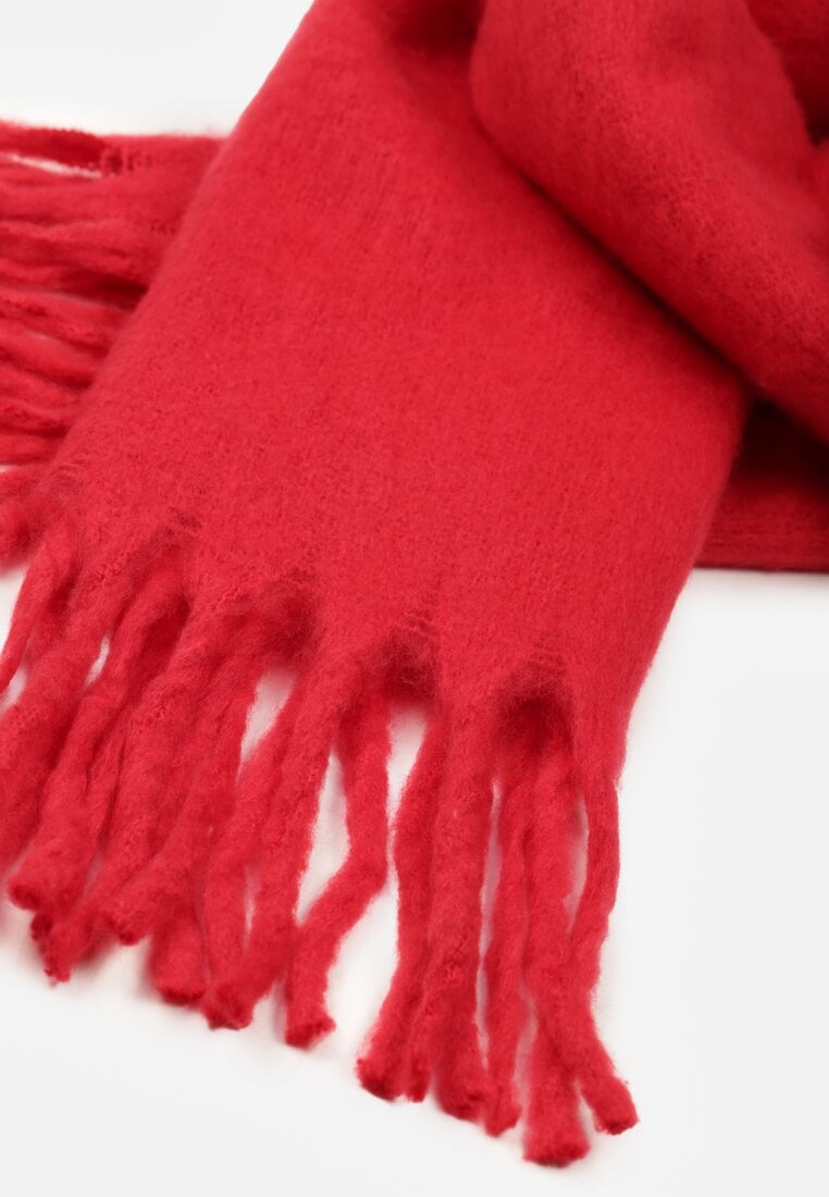 Czerwony Szalik Ozdobiony Frędzlami Owedela