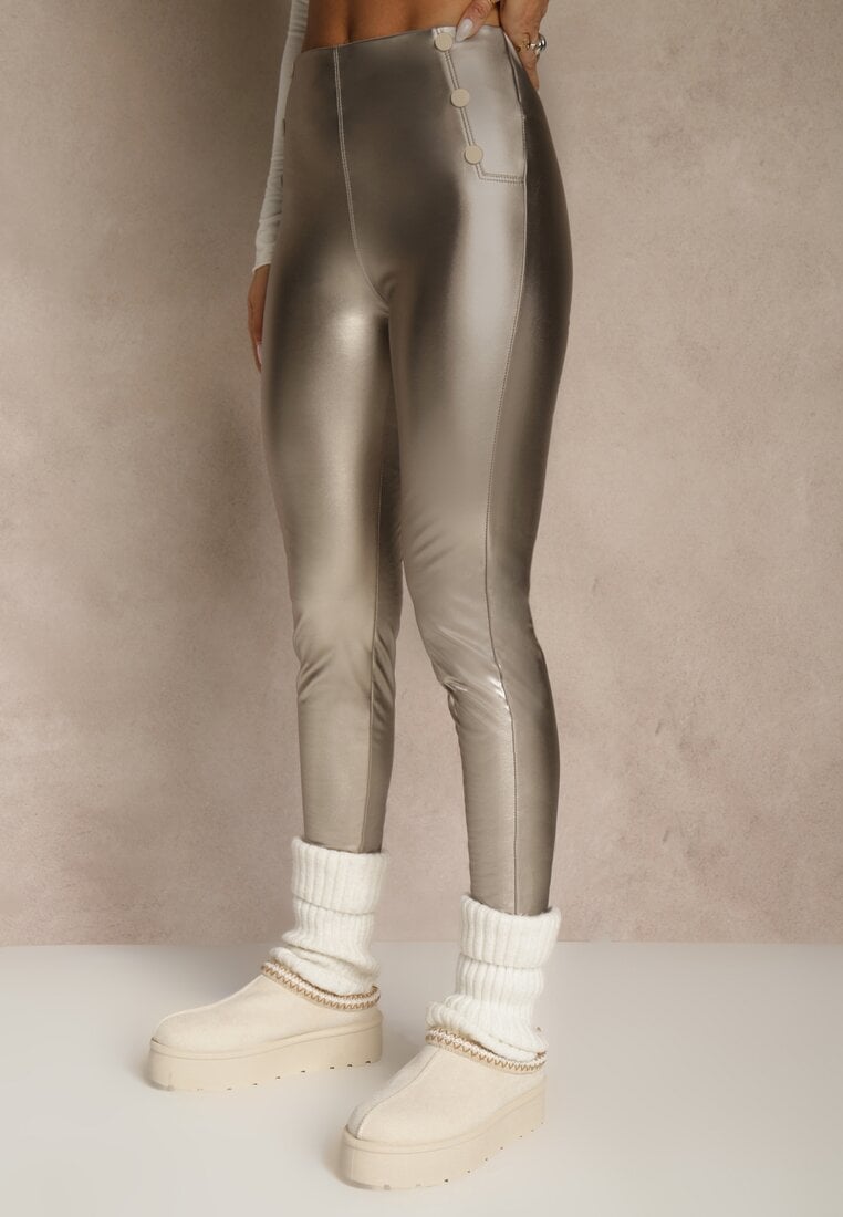 Szampańskie Legginsy High Waist z Imitacji Skóry z Gumką w Pasie Ozdobione Guzikami Sinairis