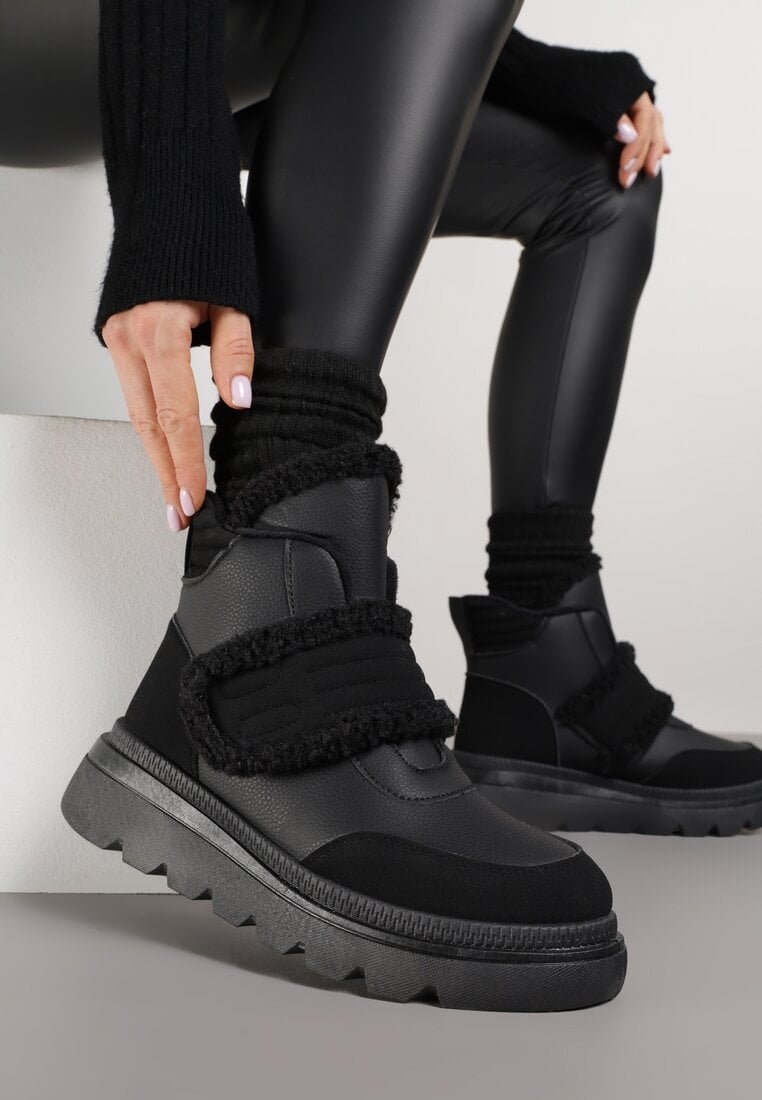 Czarne Śniegowce Ozdobione Futerkiem i Przeszyciami Newelara