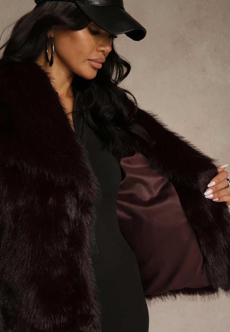 Bordowa Kurtka Futrzana Ozdobiona Kołnierzem Avelire