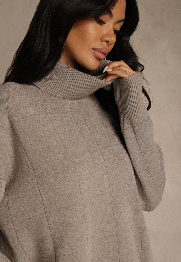 Pulover pe gât Bej