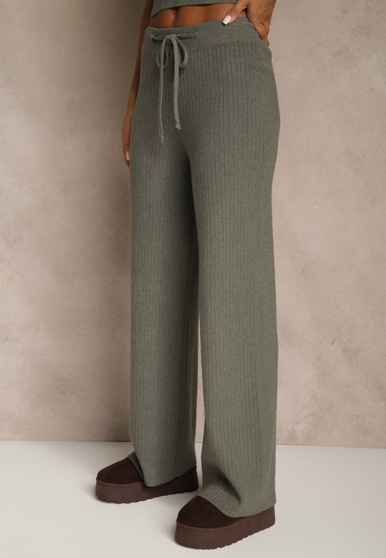 Ciemnozielony Komplet z Dzianiny z Wiskozą Spodnie Bluzka ze Stójką i Kardigan Vetisene