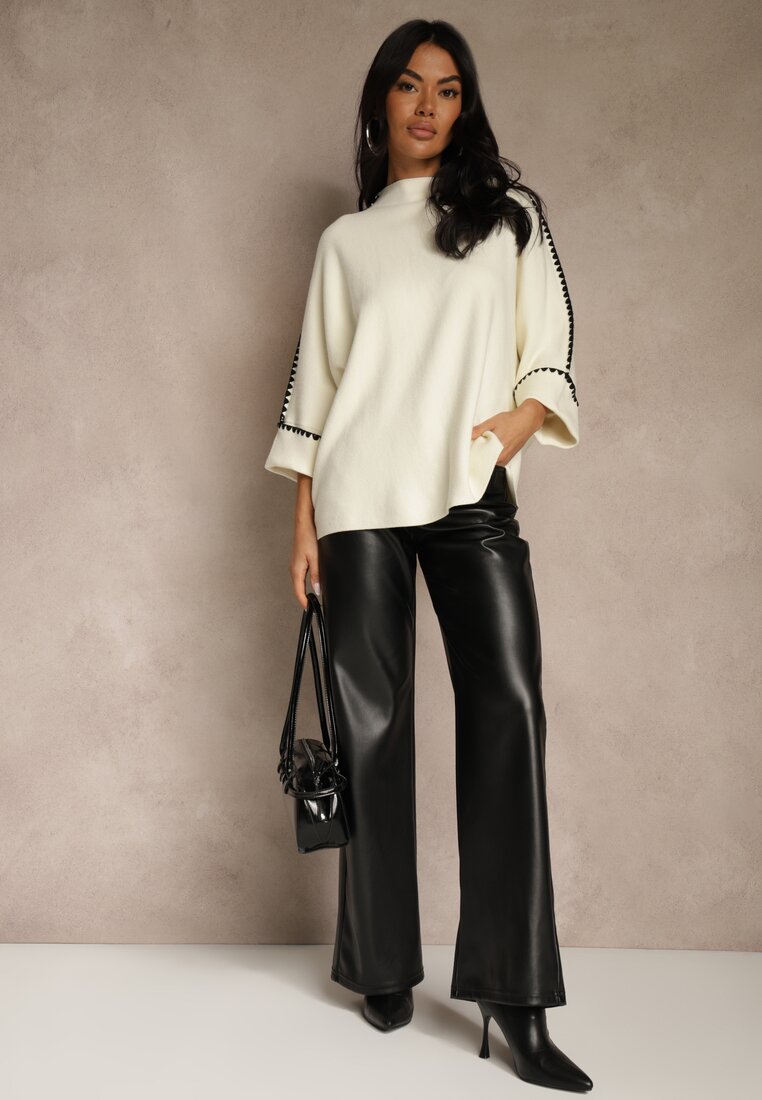 Jasnobeżowy Sweter Ozdobiony Lamówką na Rękawach Tusenna