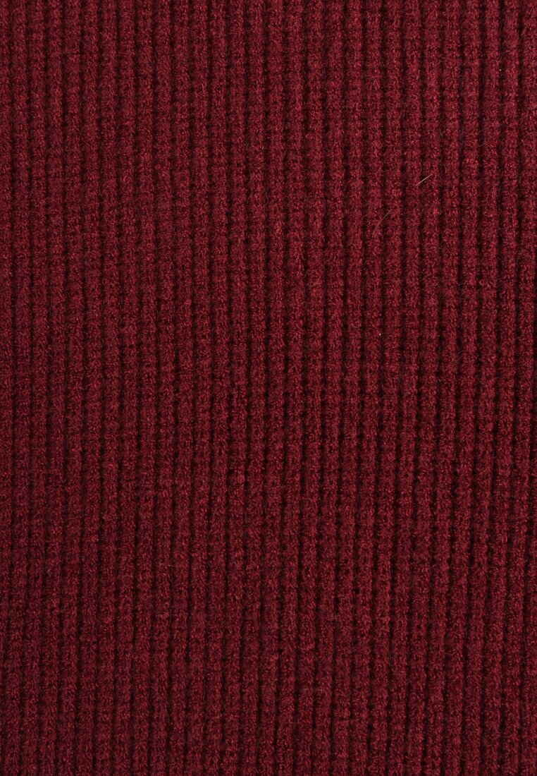 Bordowy Golf z Domieszką Wiskozy i Kaszmiru Azivara