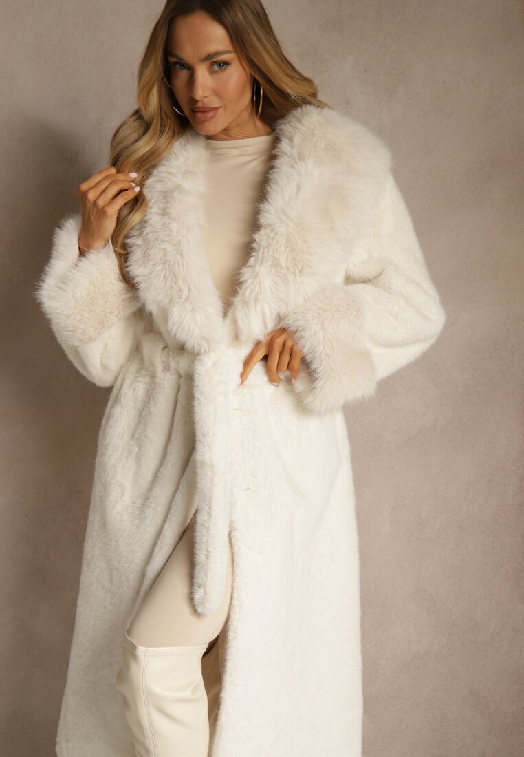 Biały Futrzany Płaszcz z Wiązanym Paskiem Ozdobnym Kołnierzem i Mankietami Viaressa