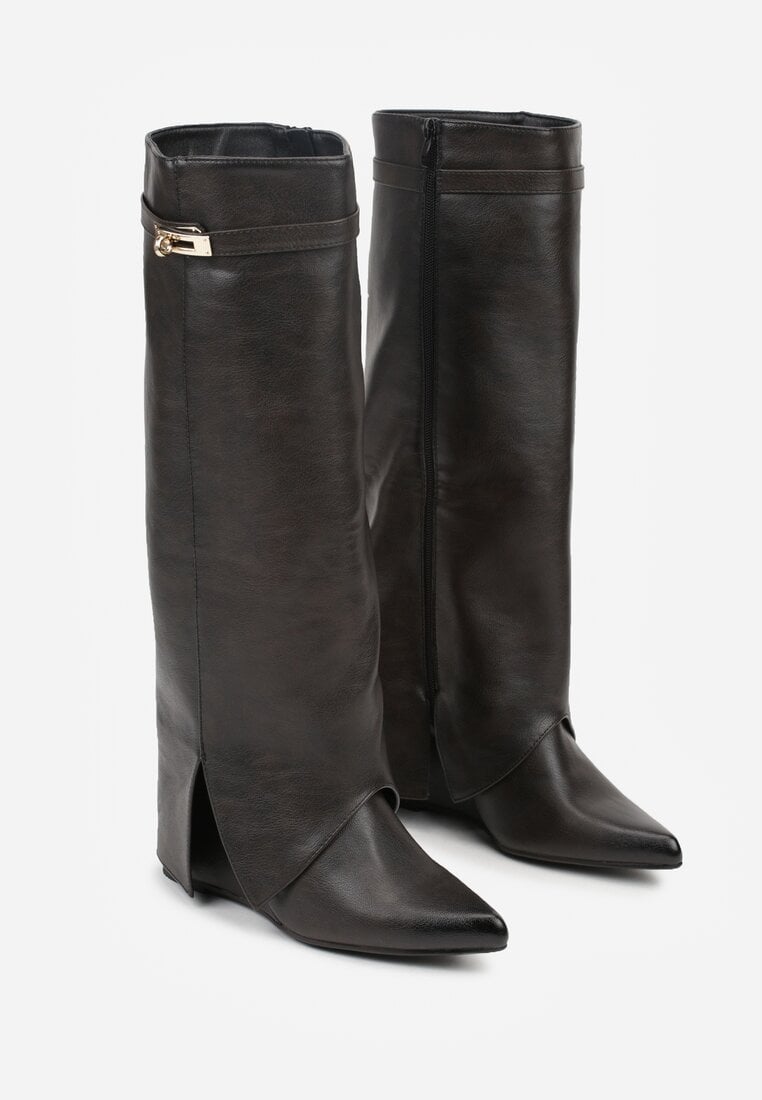 Brązowe Kozaki na Koturnie z Cholewką Imitującą Nogawkę z Aplikacją Testarria