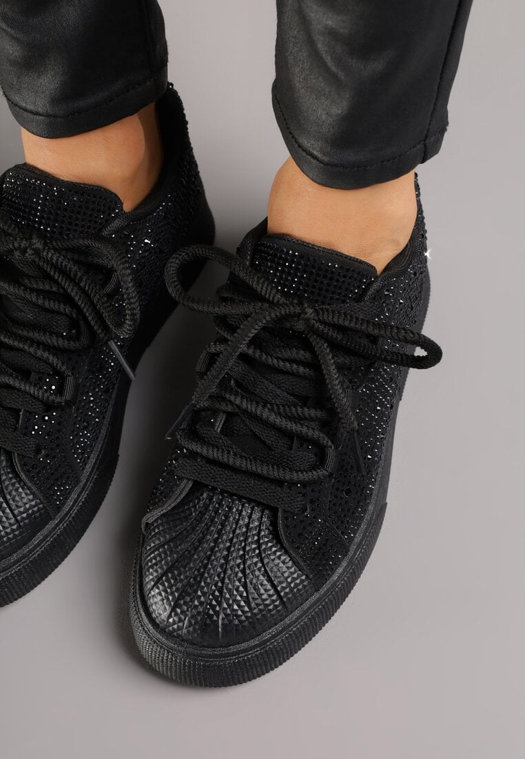 Czarne Cyrkoniowe Sneakersy Zdobione Marszczeniem na Nosku Westafera