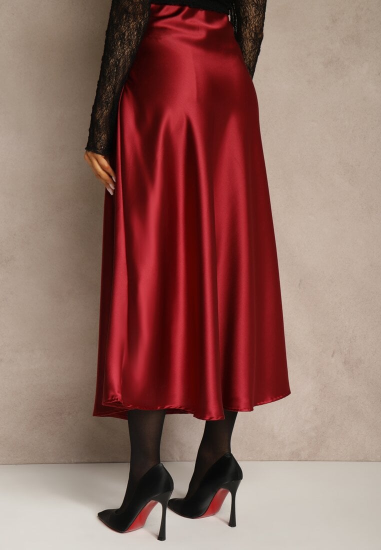 Bordowa Satynowa Midi Spódnica Rozkloszowana z Gumką w Pasie i Suwakiem Leose