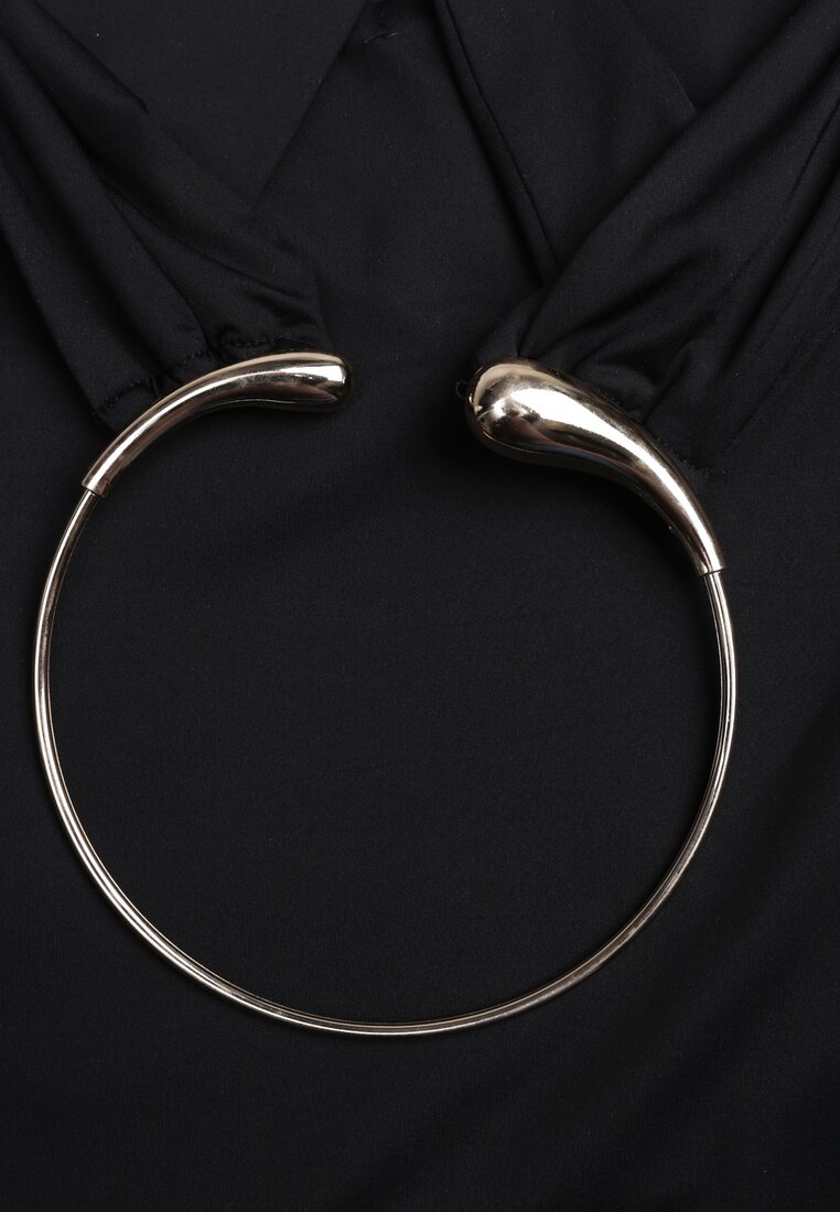 Czarna Wieczorowa Sukienka Halter z Odkrytymi Plecami Sewsara