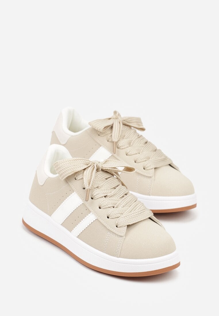 Beżowo-Białe Sneakersy na Niskiej Platformie z Naszywkami Flordexia