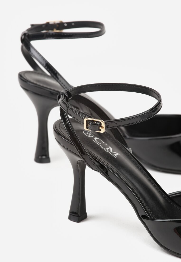Czarne Sandały na Szpilce z Paskiem z Klamerką i Lakierowanym Połyskiem Celafere