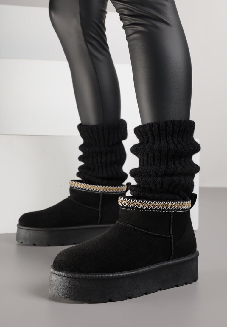 Czarne Śniegowce na Platformie z Haftem przy Cholewce Sewnera