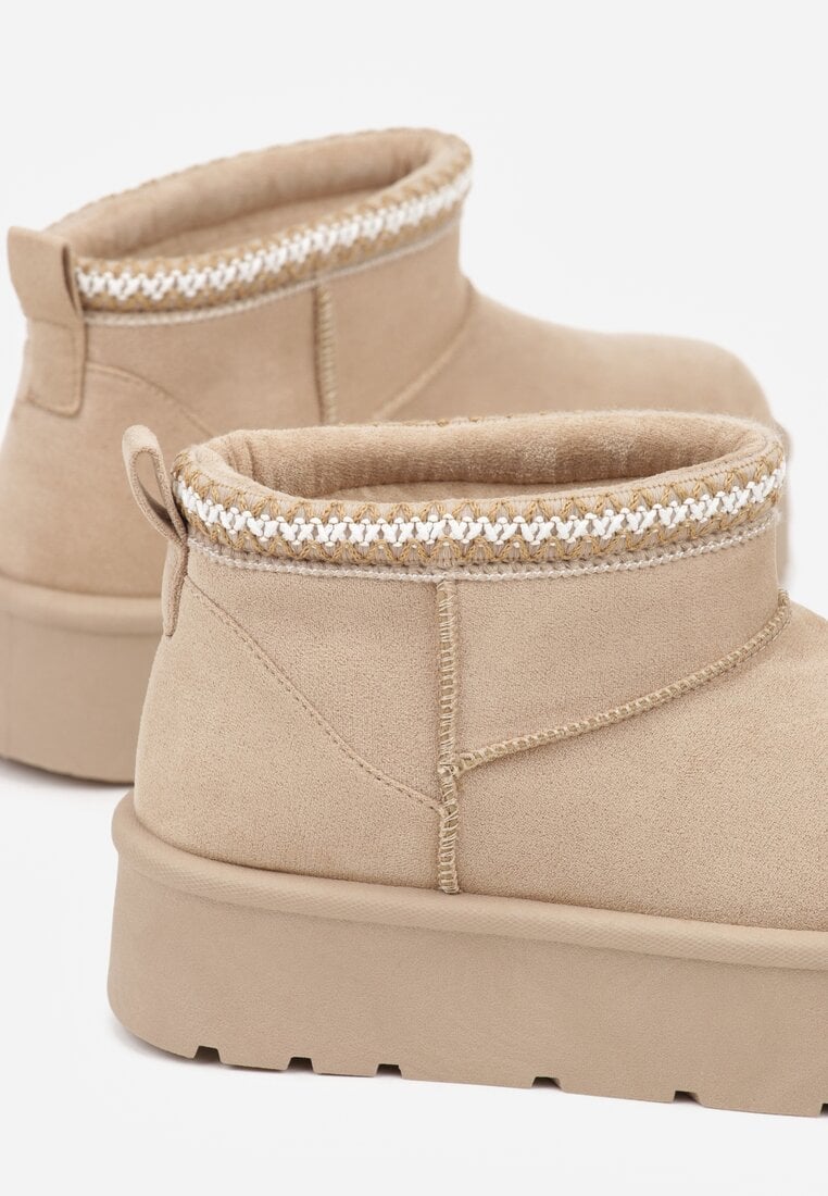 Ciemnobeżowe Śniegowce na Platformie z Haftem przy Cholewce Sewnera