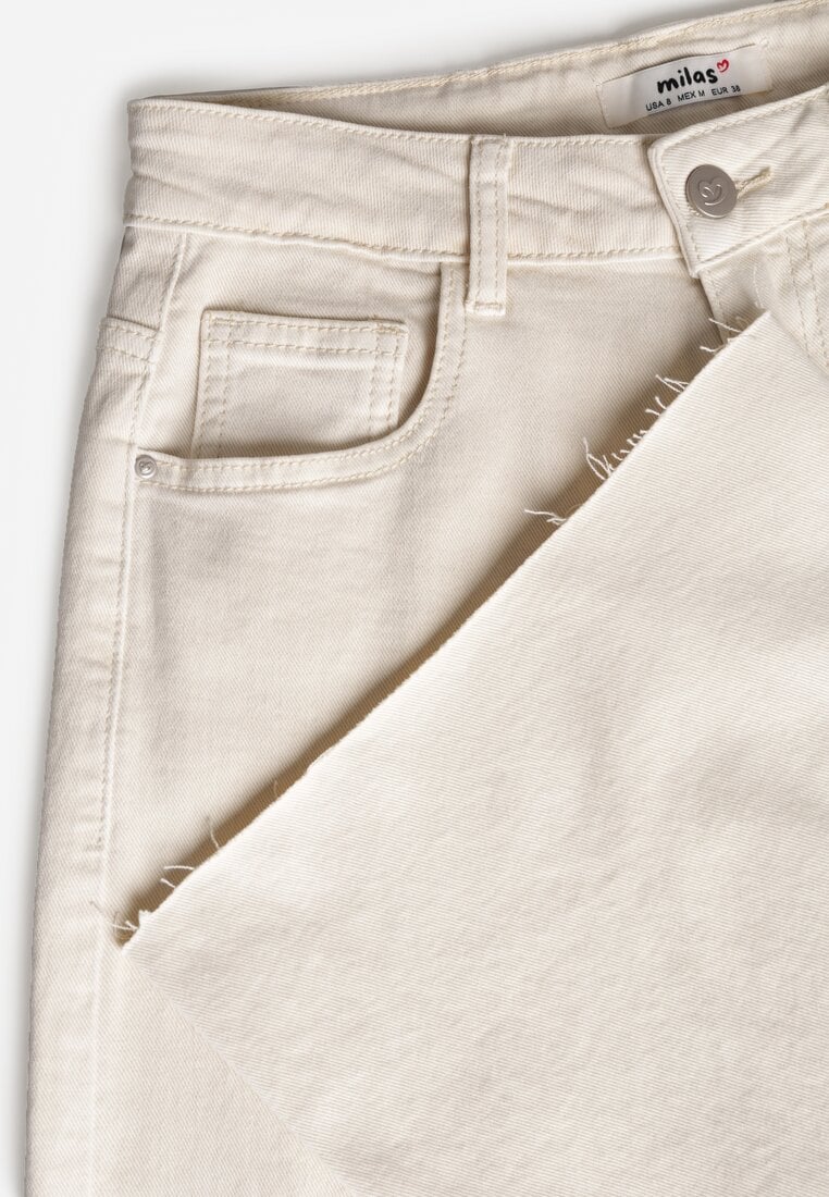 Jasnobeżowe Jeansy Wide Leg High Waist z Postrzępionymi Krawędziami Brizess