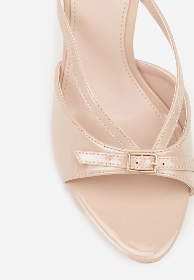Beżowe Klapki na Szpilce z Paskami Klamerką i Lakierowanym Połyskiem Urneiros
