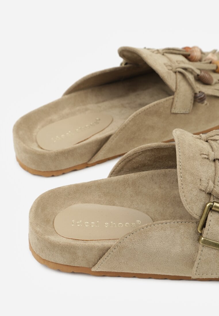 Zielone Klapki na Platformie Ozdobione Koralikami Klamrami i Frędzlami Leurecea