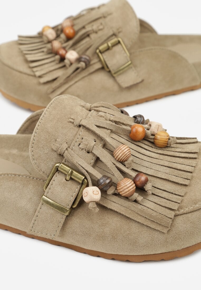 Zielone Klapki na Platformie Ozdobione Koralikami Klamrami i Frędzlami Leurecea