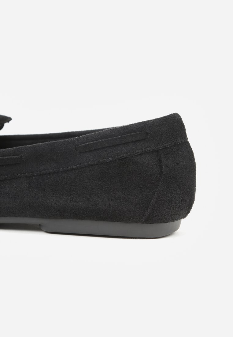 Czarne Mokasyny z Koralikami Kokardą i Frędzlami Nahda