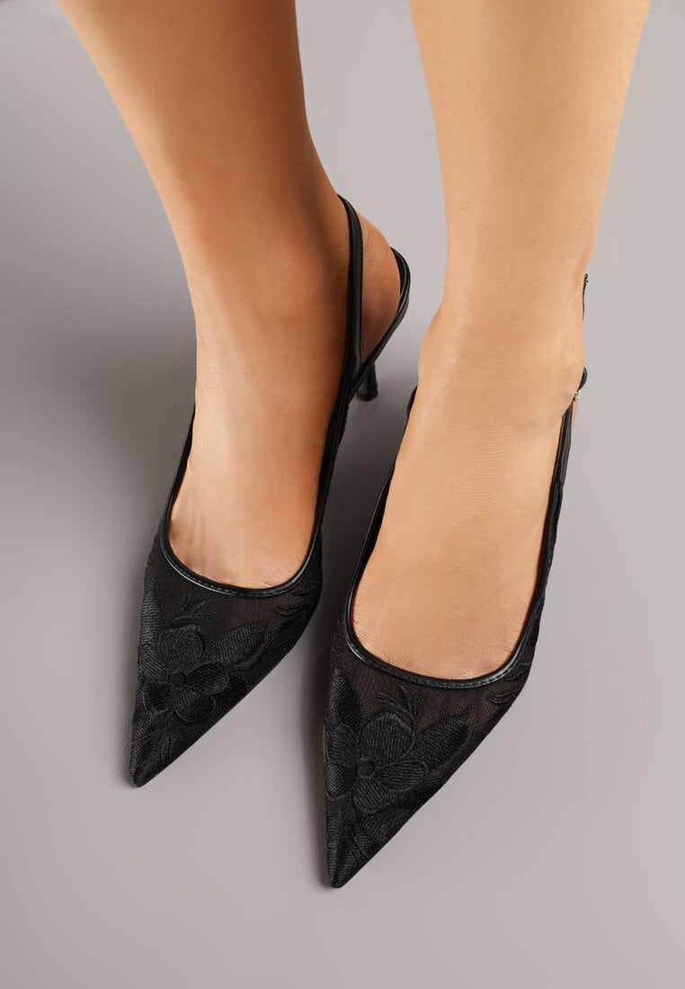 Czarne Sandały na Szpilce Ozdobione Haftem Chelmeda