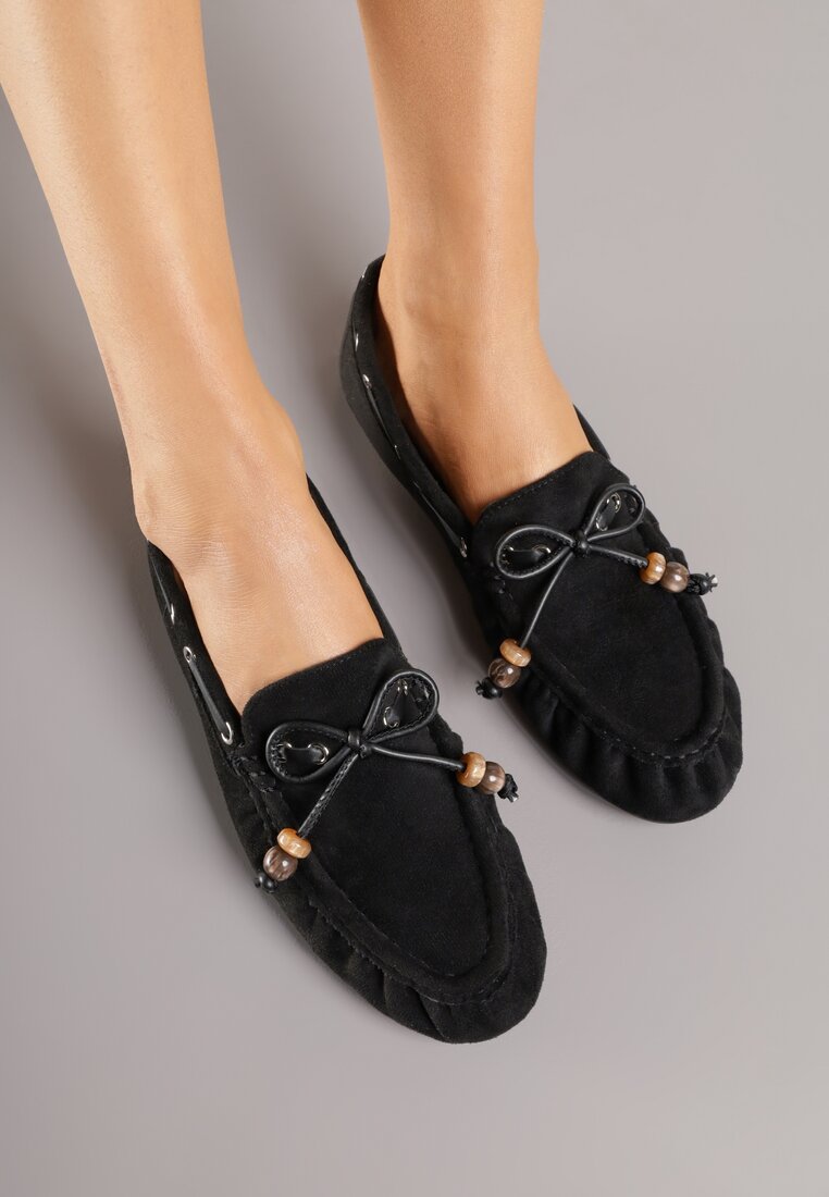 Czarne Mokasyny Ozdobione Kokardą Koralikami i Przeszyciami Clanrunner