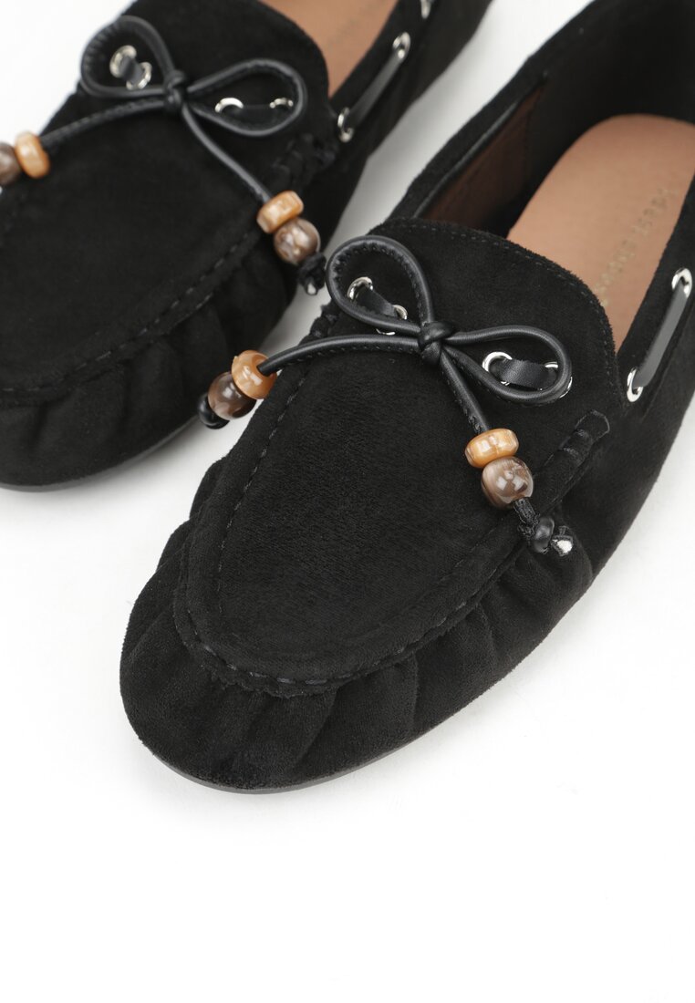 Czarne Mokasyny Ozdobione Kokardą Koralikami i Przeszyciami Clanrunner