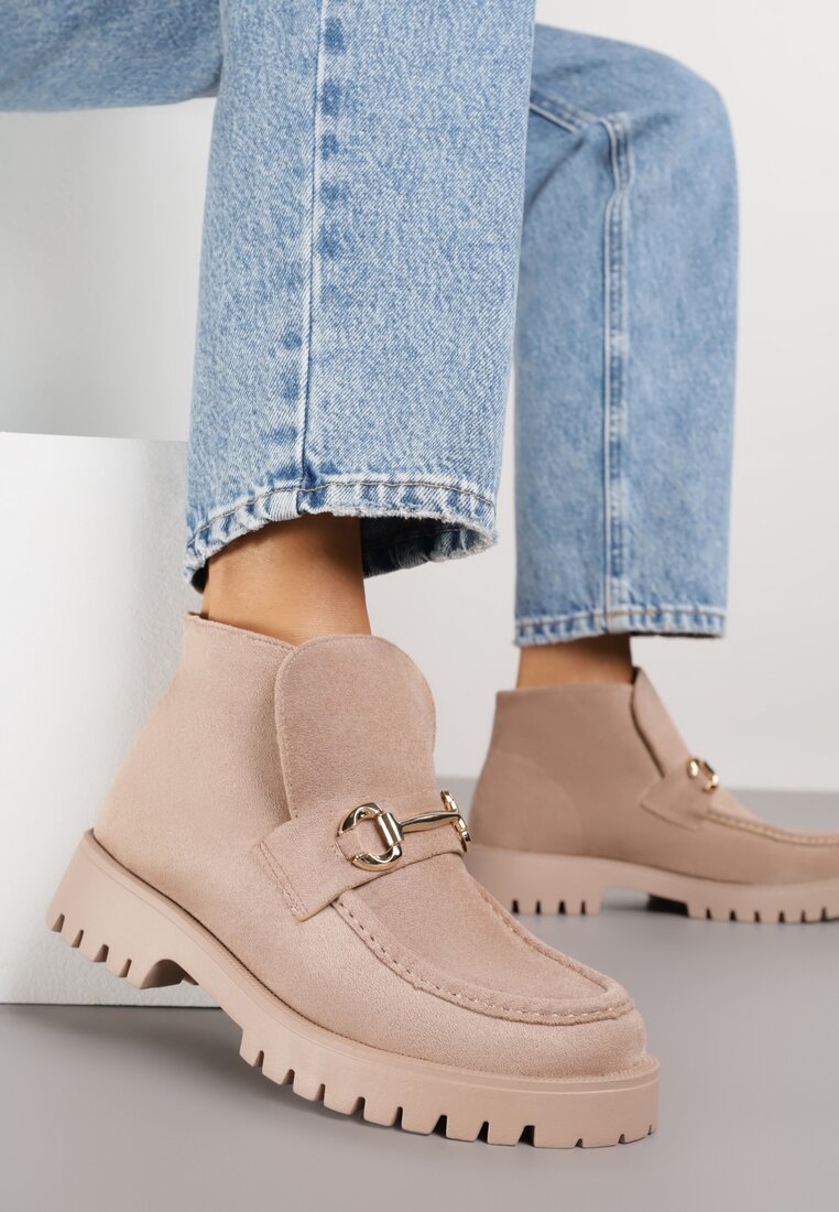 Ciemnobeżowe Botki w Stylu Loafersów Zdobione Metaliczną Aplikacją Aqianey