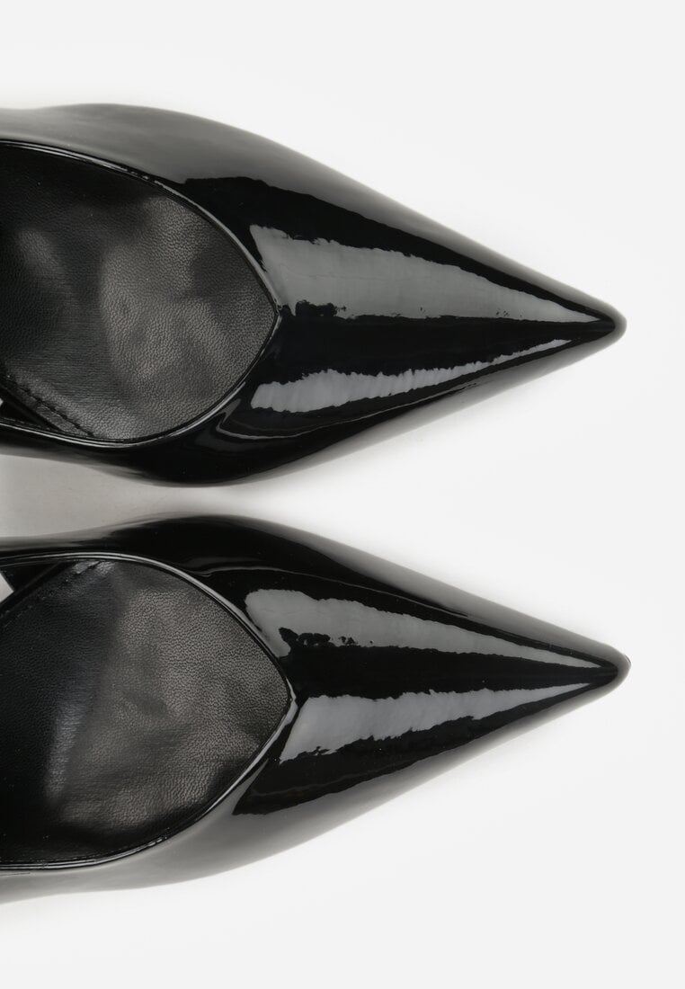 Czarne Szpilki Lakierowane z Wycięciami Fyriana