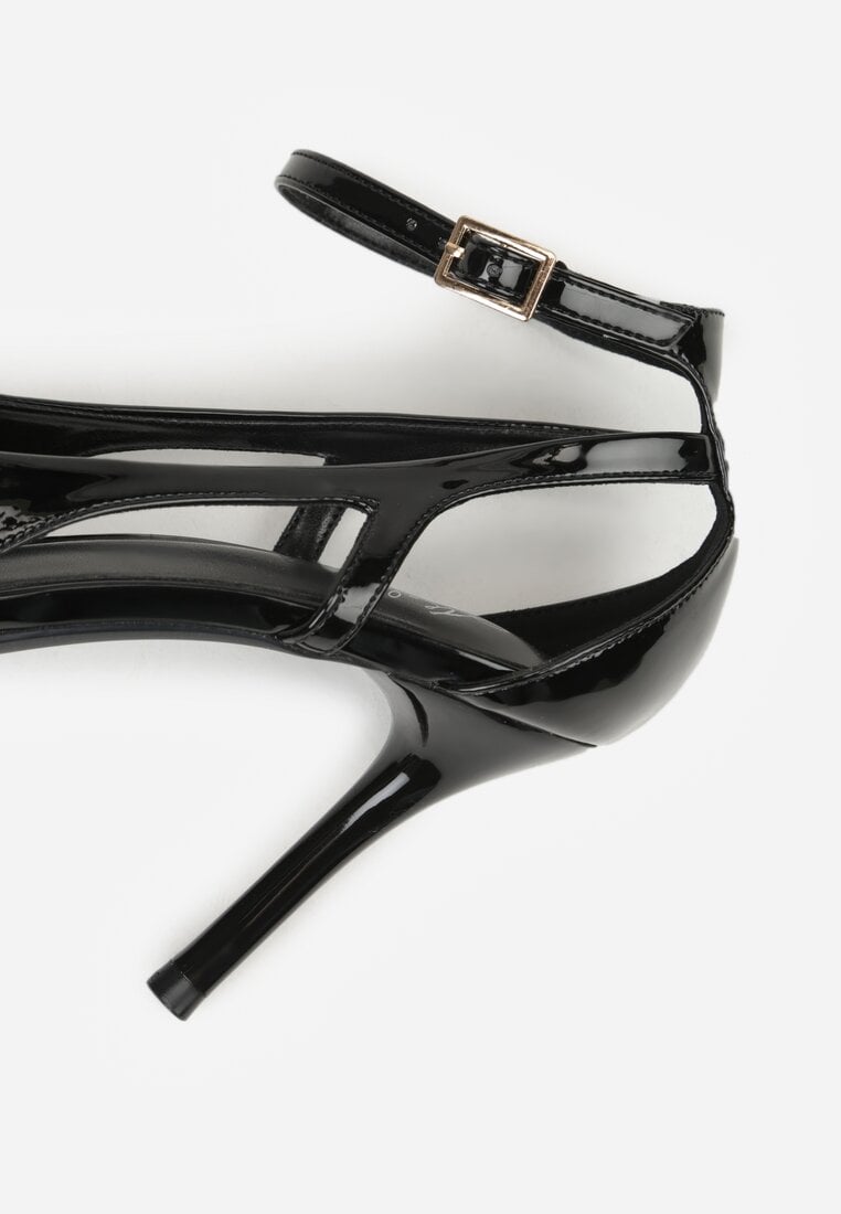 Czarne Szpilki Lakierowane z Wycięciami Fyriana