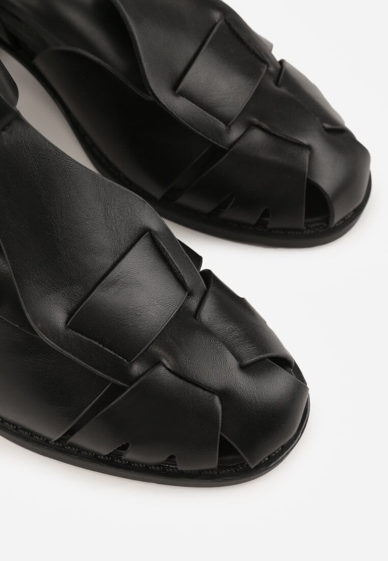 Czarne Sandały na Słupku Ozdobione Wycięciami Rharlan