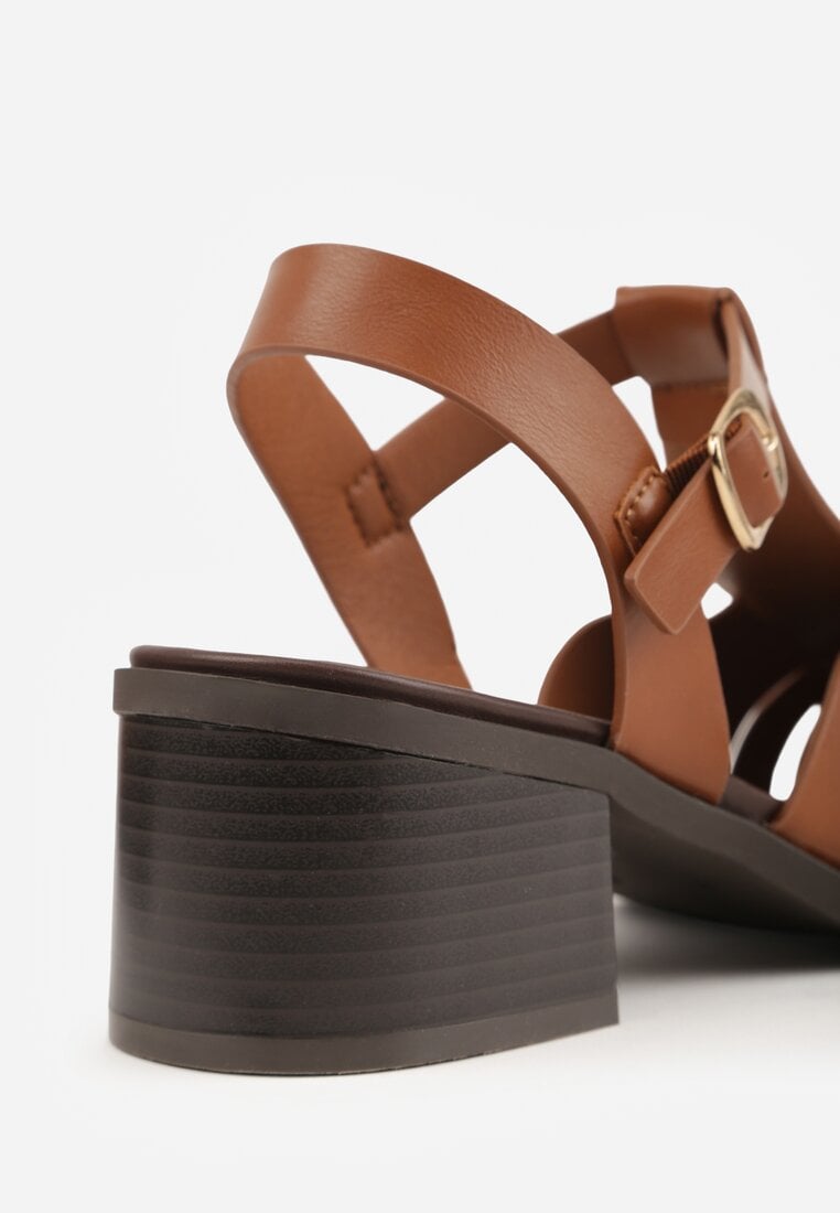 Brązowe Sandały na Słupku Ozdobione Wycięciami Rharlan