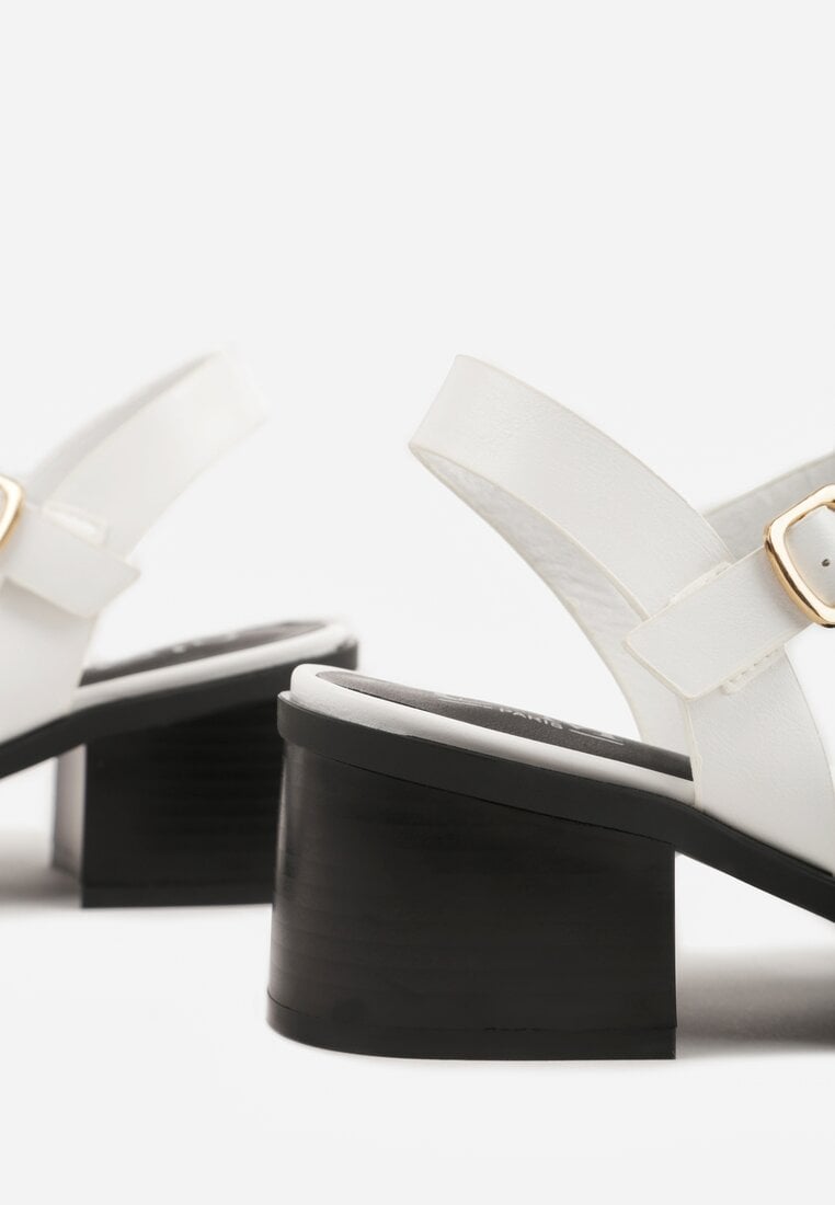 Białe Sandały na Słupku Ozdobione Wycięciami Rharlan