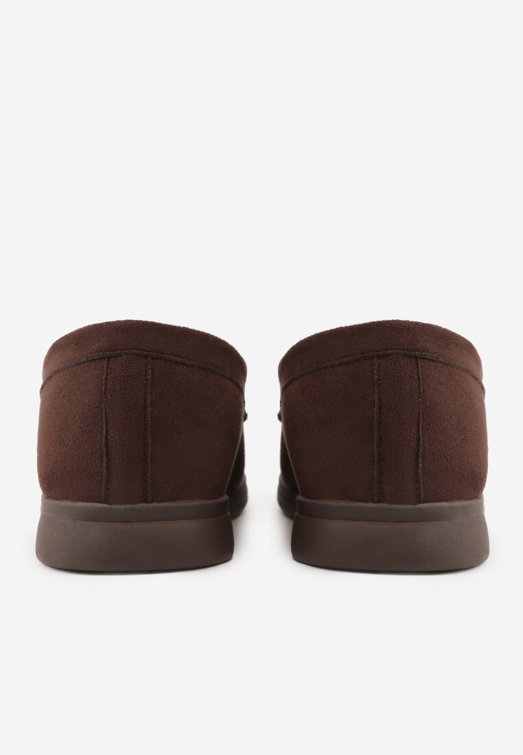 Brązowe Mokasyny z Ekozamszu Zdobione Metaliczną Zawieszką Ralselia