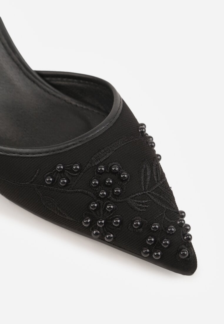 Czarne Sandały na Szpilce Ozdobione Haftowanym Wzorem i Koralikami Sametis