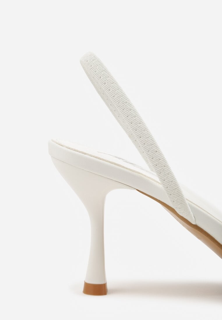 Białe Sandały na Szpilce Ozdobione Haftowanym Wzorem i Koralikami Sametis