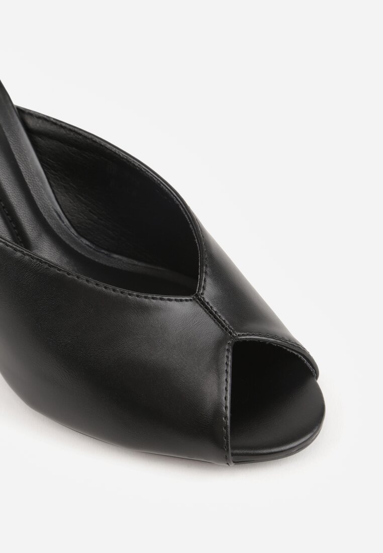 Czarne Klapki na Szpilce z Wyciętą Cholewką Ariesona