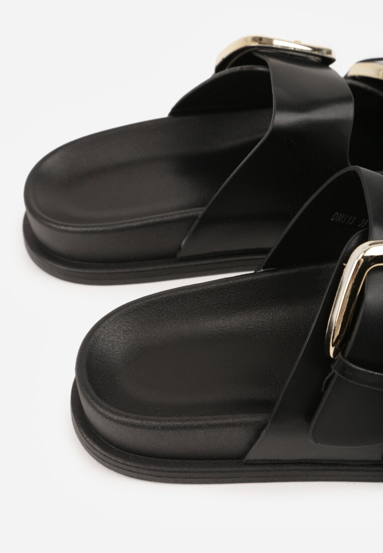 Czarne Klapki z Metalicznymi Klamrami Aetheta