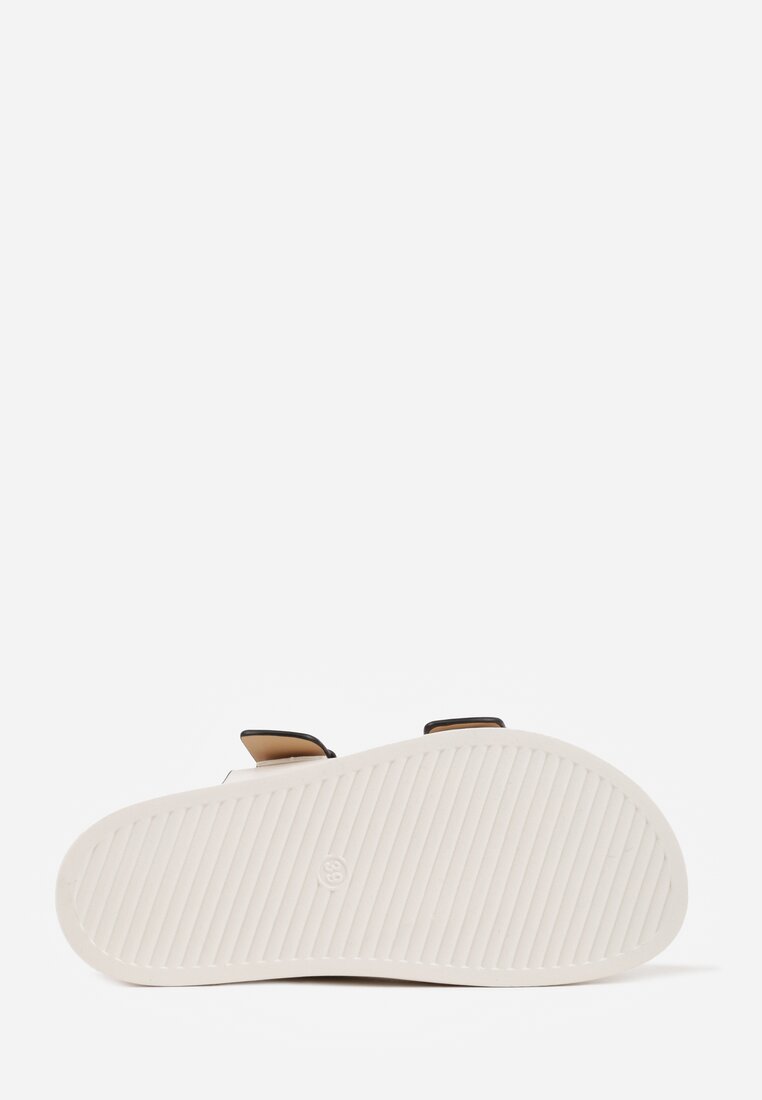 Białe Klapki z Metalicznymi Klamrami Aetheta